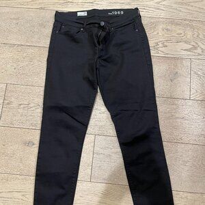 GAP unworn Black Legging Jean